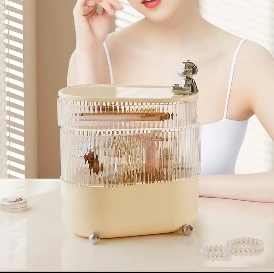 Multi-layered Dustproof Makeup Organizer, Rotating Cosmetic Desktop Storage Box, Luxury Transparent Jewellery Cosmetic Box Multi-layered Dustproof Makeup Organizer, Rotating Cosmetic Desktop Storage Box, Luxury Transparent Jewellery Cosmetic Box